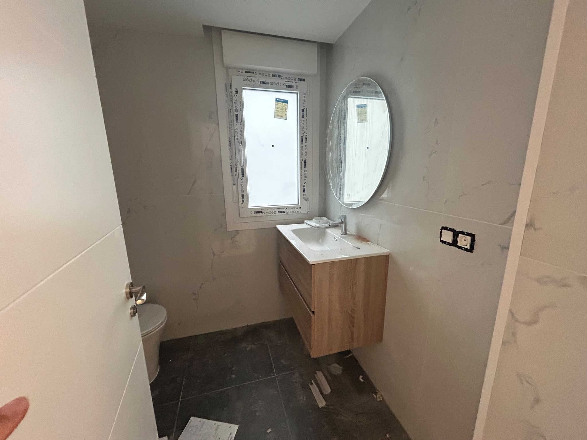 🏡 APARTAMENTO DE OBRA NUEVA CON VISTAS AL PUERTO DE RIBEIRA — 240.000 €